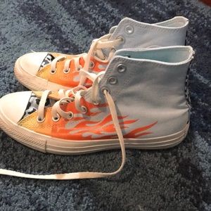 custome converse!